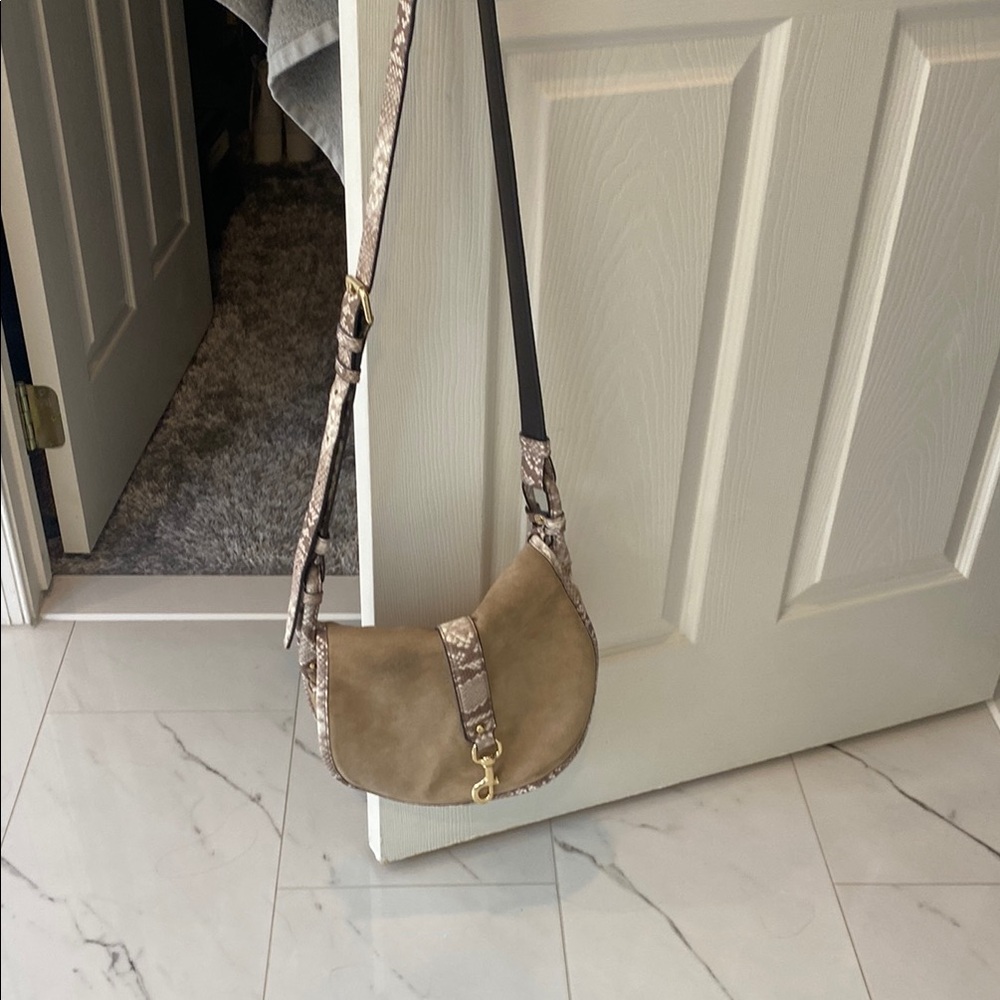 Stylish Tan Crossbody Bag